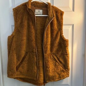 Legendary Whitetails Tan Sherpa Vest